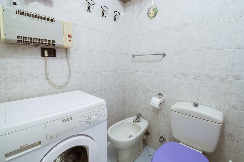 Garage, Piscina, Accesso A Mare E Pista Ciclabile Lejlighed Sanremo Eksteriør billede