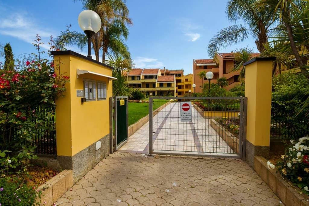 Garage, Piscina, Accesso A Mare E Pista Ciclabile Lejlighed Sanremo Eksteriør billede